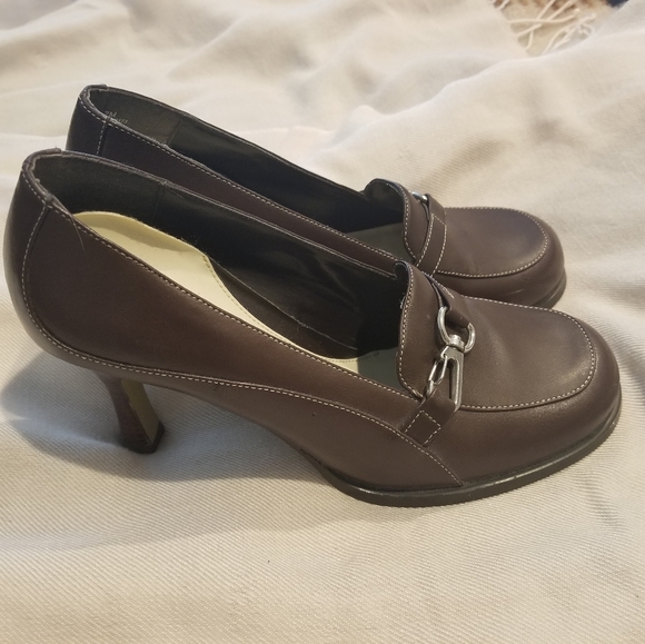 Tommy Hilfiger Shoes - Tommy Girl heels